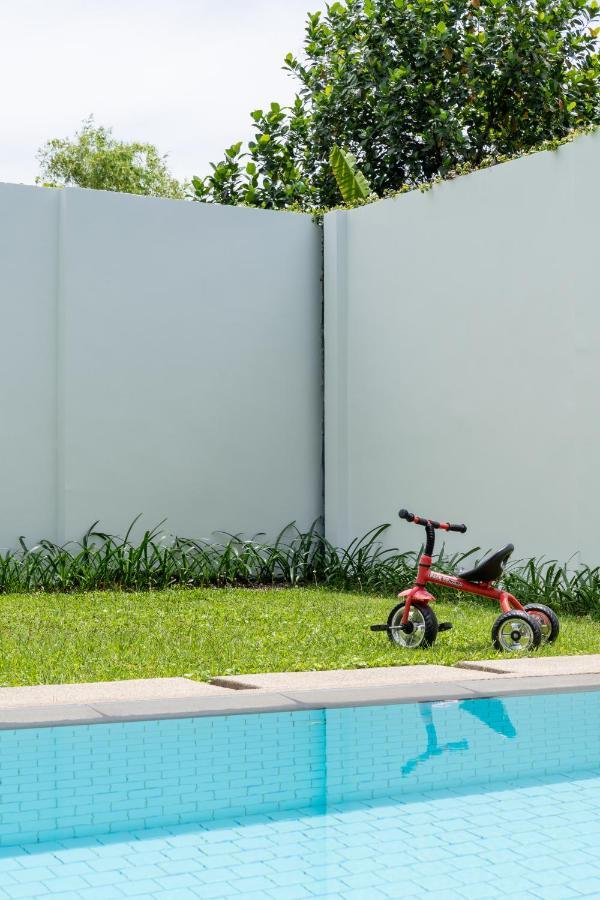 Beautiful Comfortable And Fully Equipped Big Pool Villa With 65Inch Smart Tv Located Near Popular Bangtao Beach And Laguna Bang Tao-stranden Eksteriør bilde